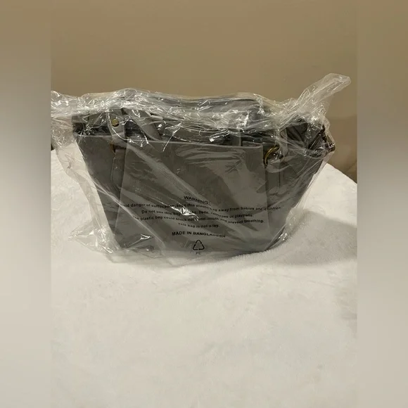 Frye and Co Remy Satchel - cross body option - BRAND NEW - Picture 5 of 8